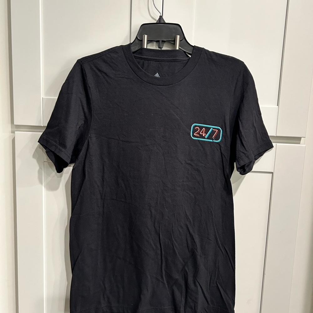 Adidas T Shirt - Picture 2 of 3